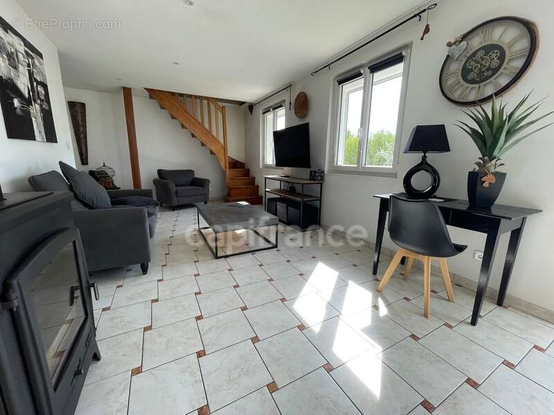 Maison à TERGNIER