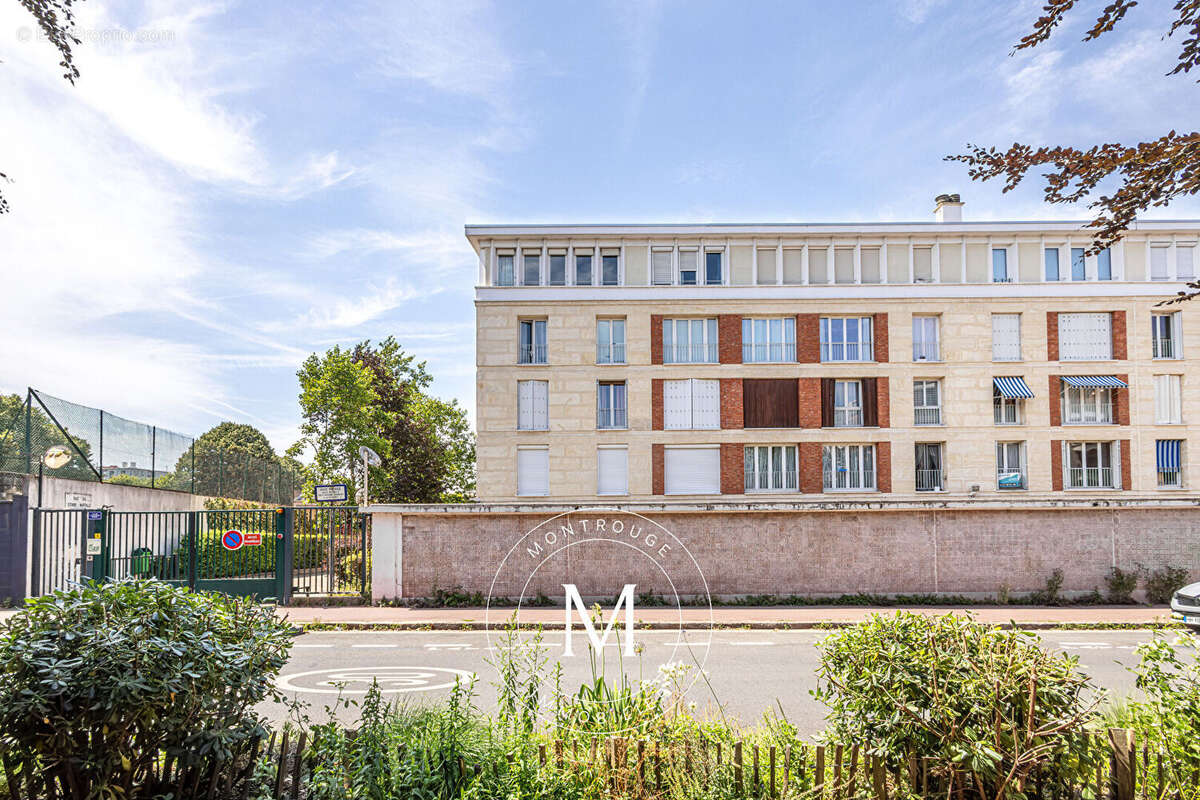 Appartement à MONTROUGE