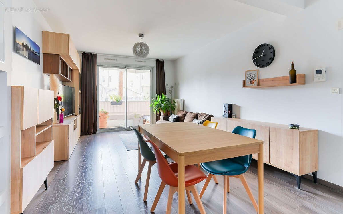 Appartement à TASSIN-LA-DEMI-LUNE