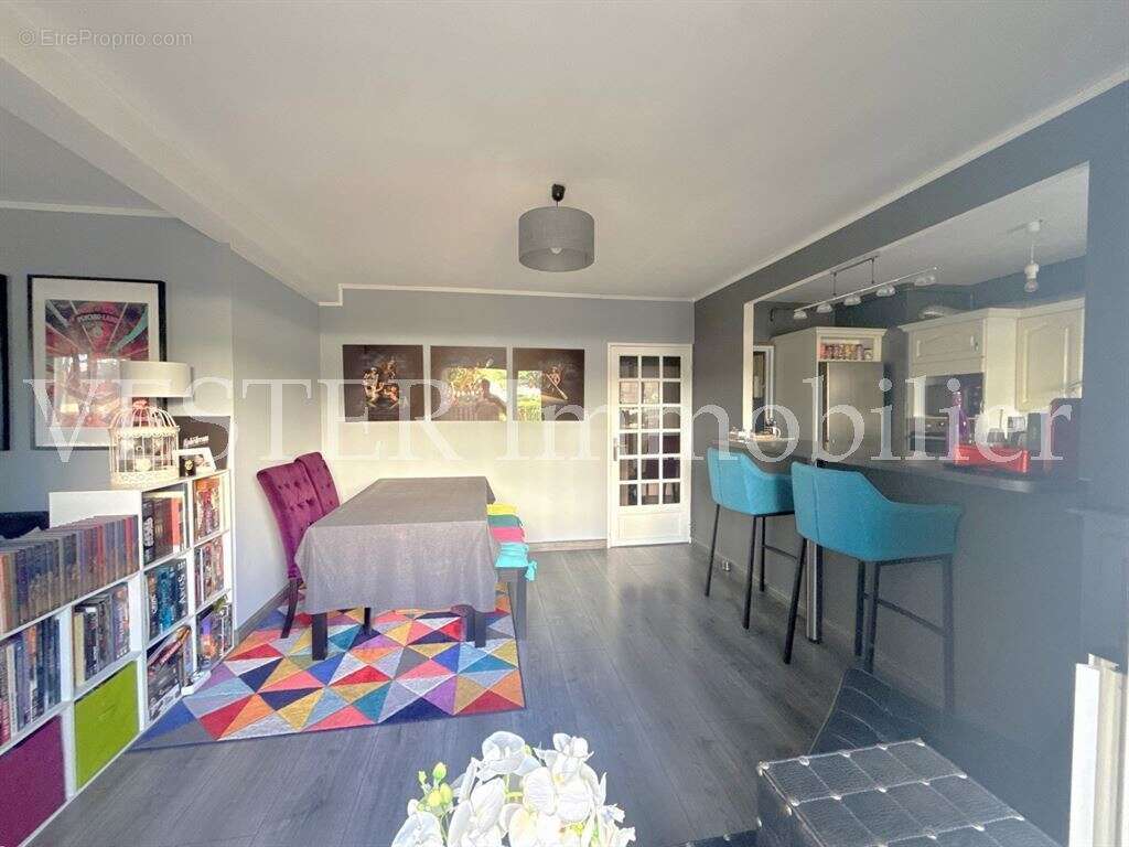 Très agréable 4 pièces avec balcon et vue dégagée - photo 5