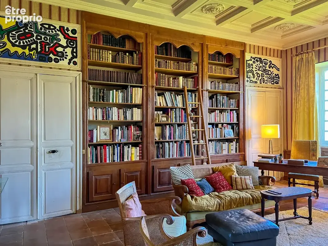 Château gascon du XV° siècle, près de Lectoure, remanié au XVI° dans le goût de la Renaissance italienne - photo 17