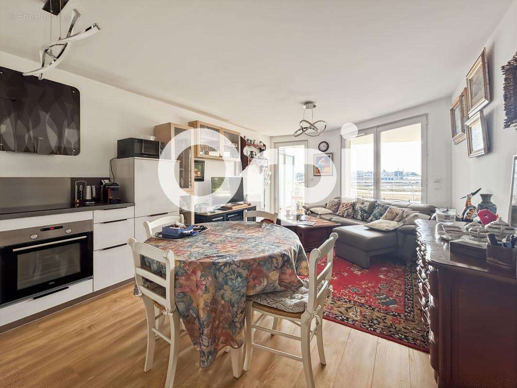 Appartement À Vendre - photo 3