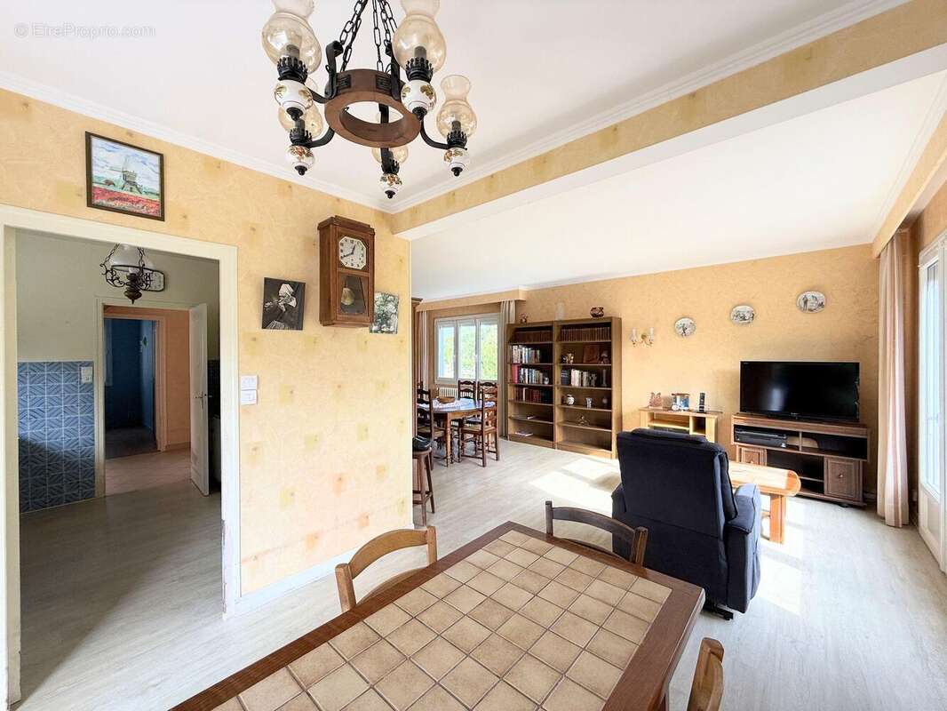 Maison 129 m² à Tredrez-Locquemeau  - photo 6