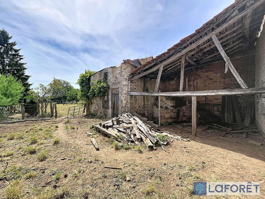 Corps de ferme Dammartin-sur-Meuse 300 m2 - photo 9
