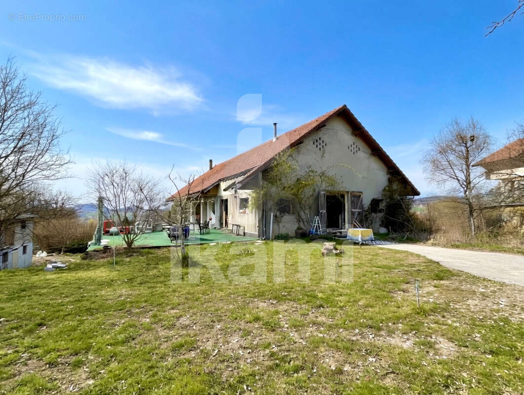 Maison à GROISY