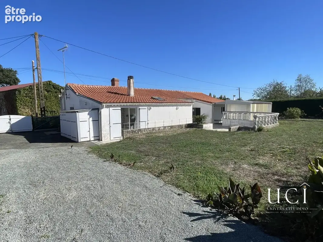 Maison 5 pièces 92 m² à vendre à Saint-Martin-Des-Noyers (85140) - photo 4