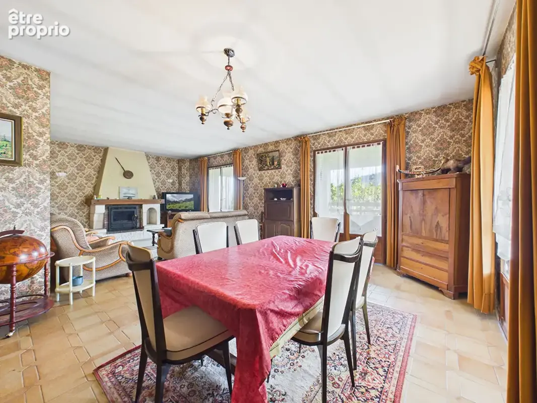 Grande maison familiale à Chomérac. - photo 3