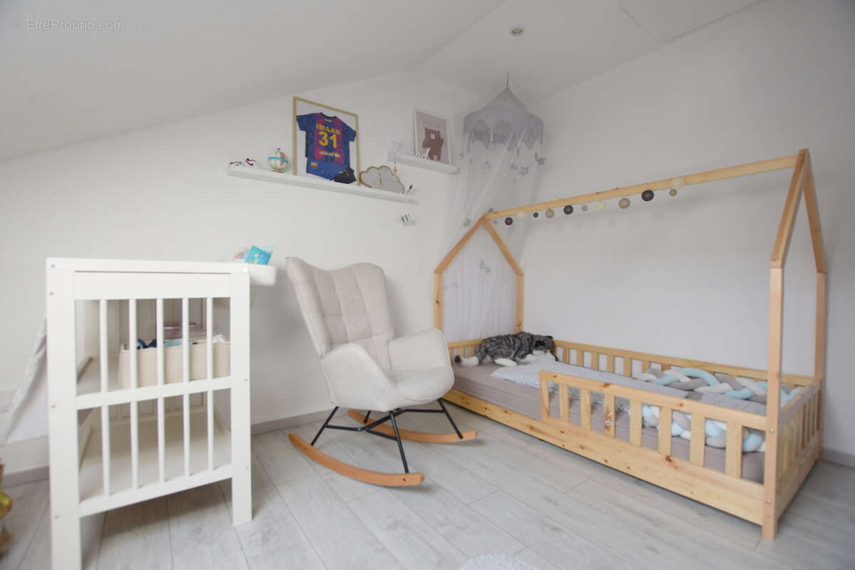 Maison à GRAND-CHARMONT