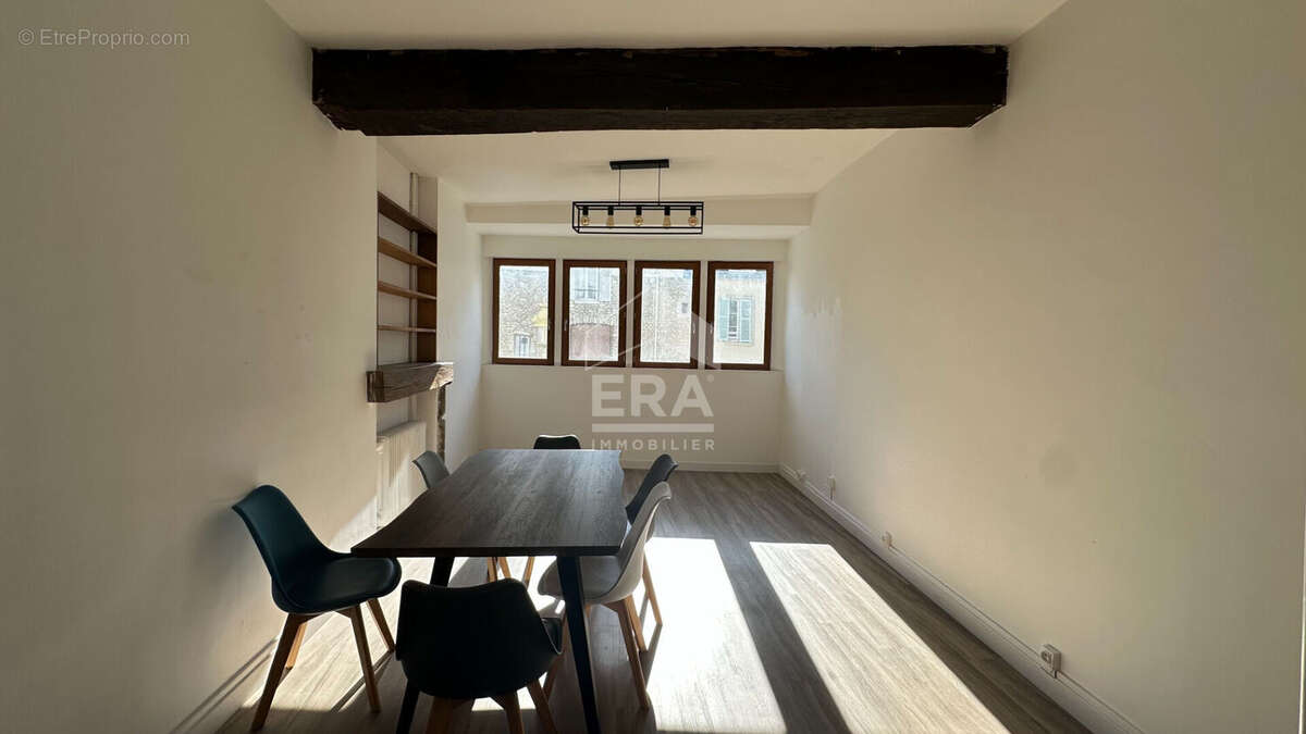 Appartement à PITHIVIERS