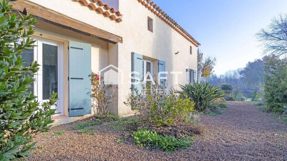 Photo 2 - Maison à ROQUEBRUNE-SUR-ARGENS