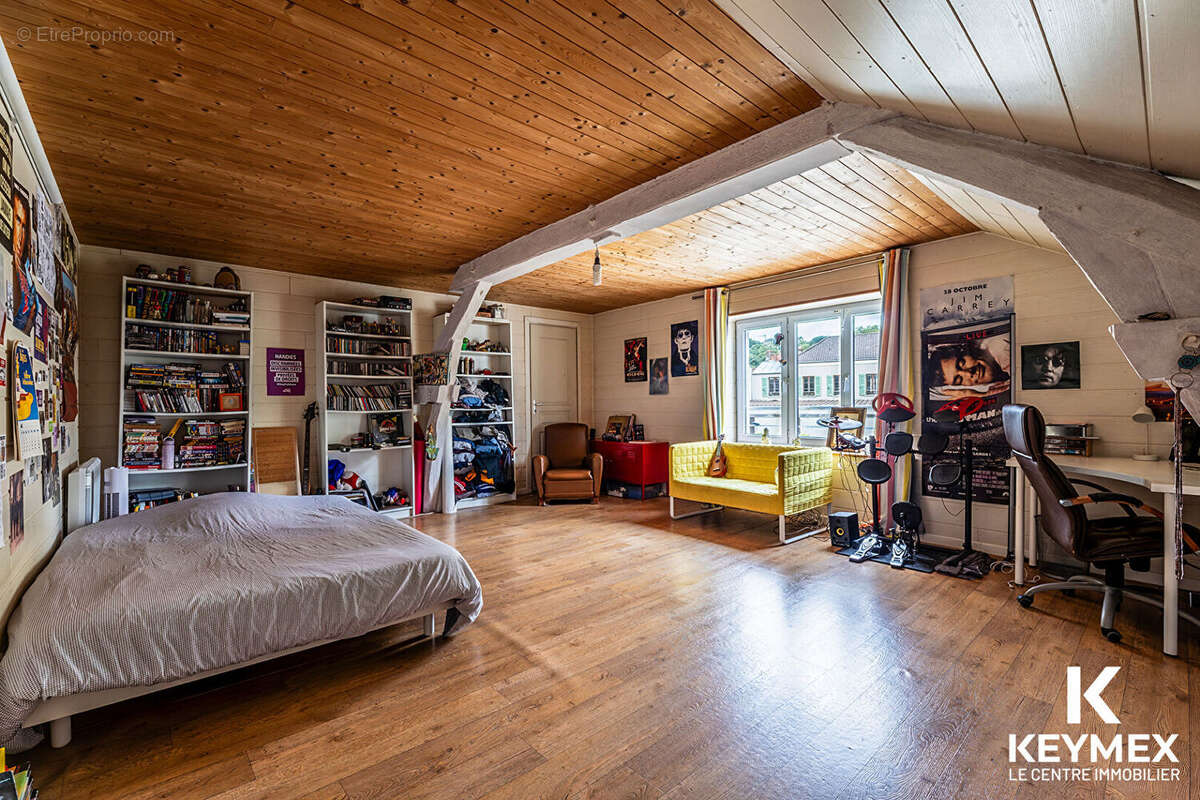 Triplex 6 pièces 150 m² . Créez le cocon qui vous ressemble. - photo 8