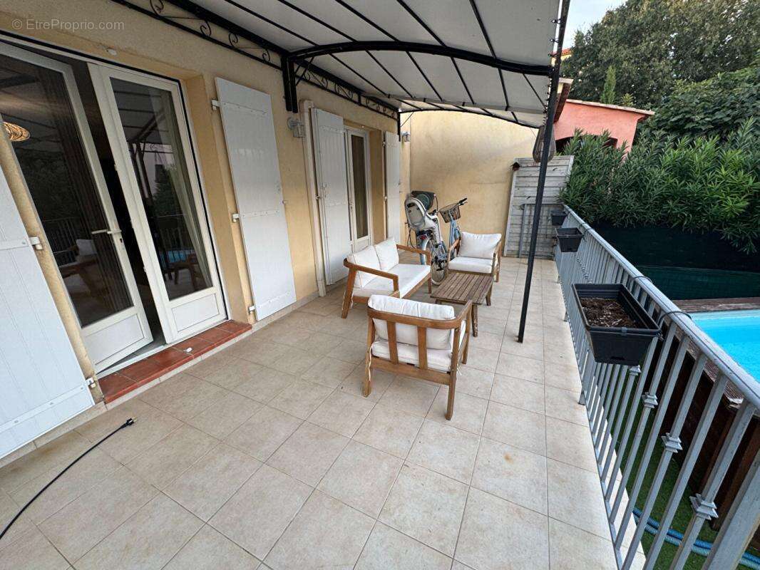 Maison à DRAGUIGNAN