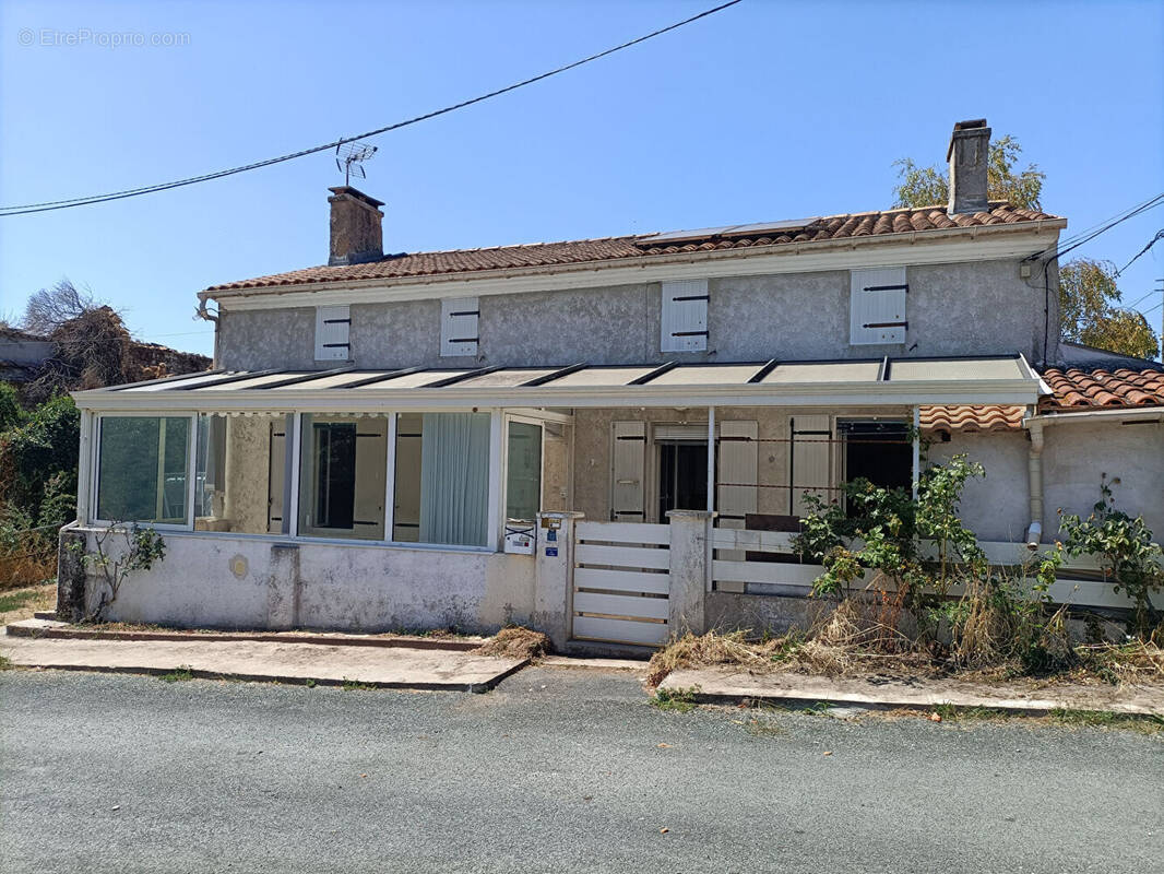Maison à BORDS