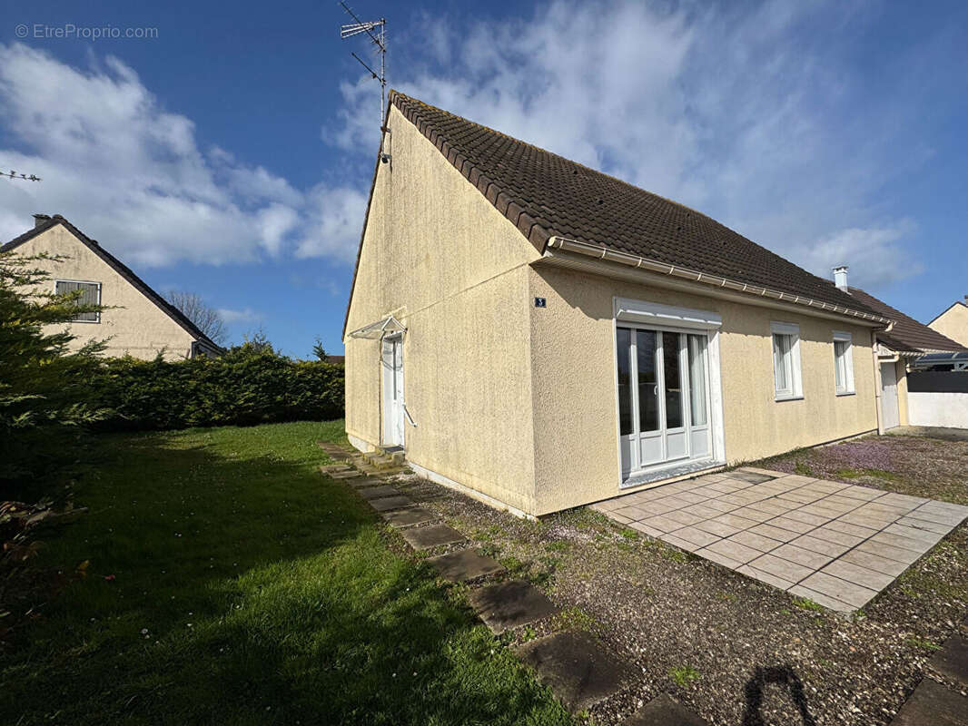 Maison à SANNERVILLE