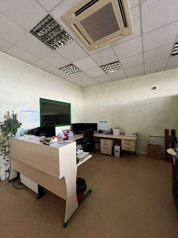 Bureaux a vendre - photo 3