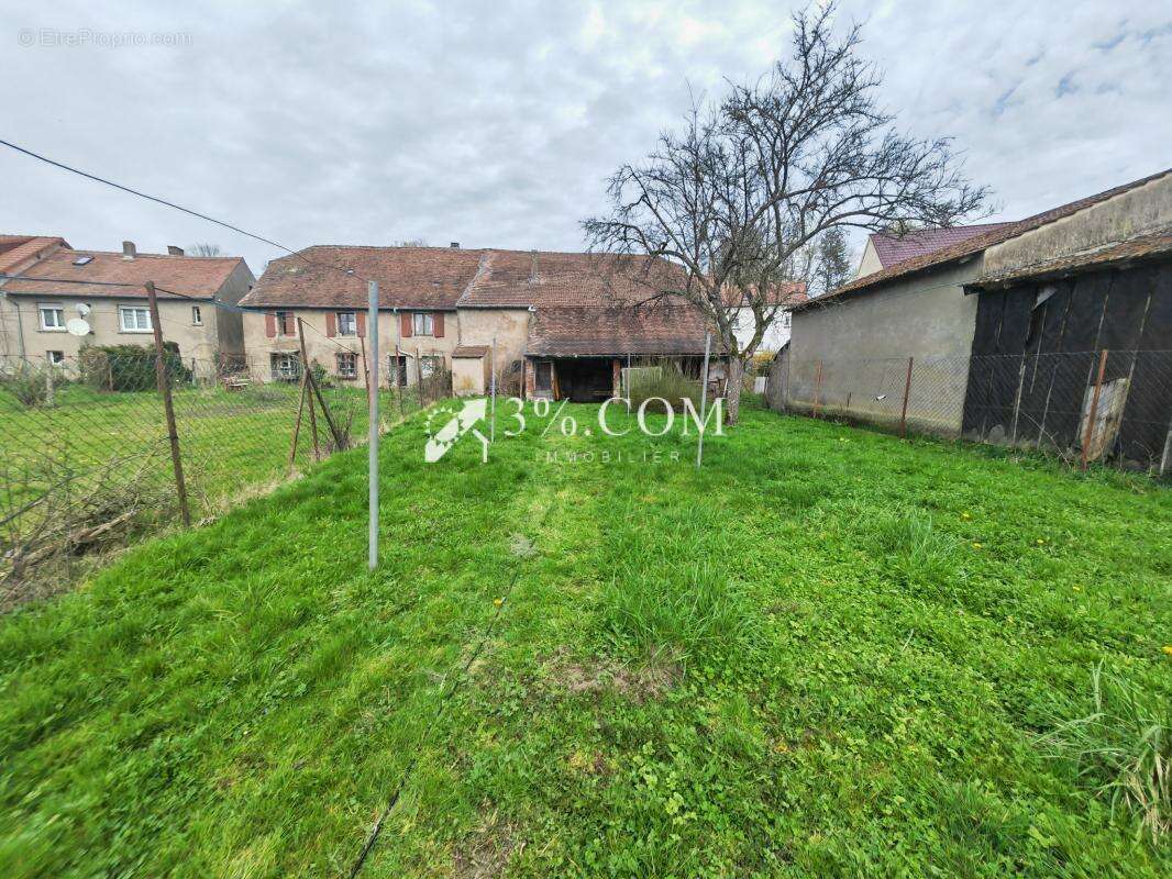 SOUS OFFRE ////  Maison de 116 m2 sur 1 niveau à Gros Rederc - photo 4