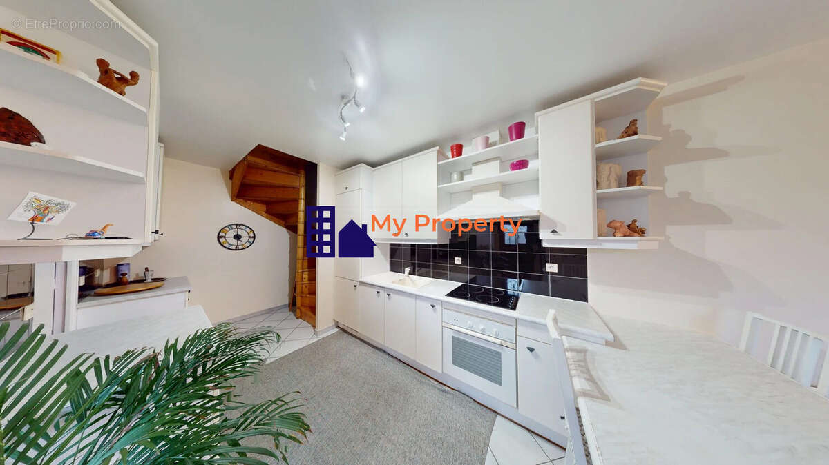 Appartement à HOUILLES