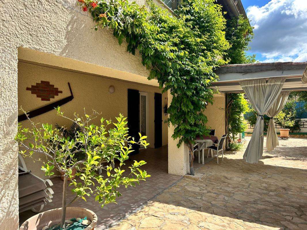 Maison à VAISON-LA-ROMAINE