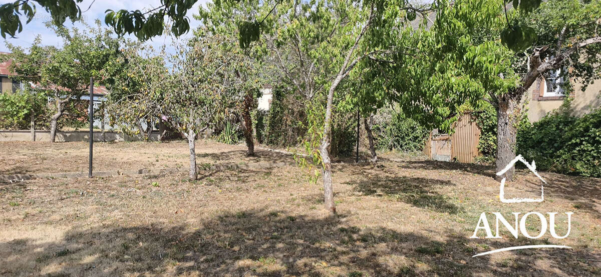 Maison a renover avec jardin - ideal investissement locatif - photo 13