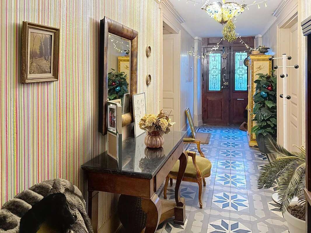 Maison 300 m² à Cazeres  - photo 7