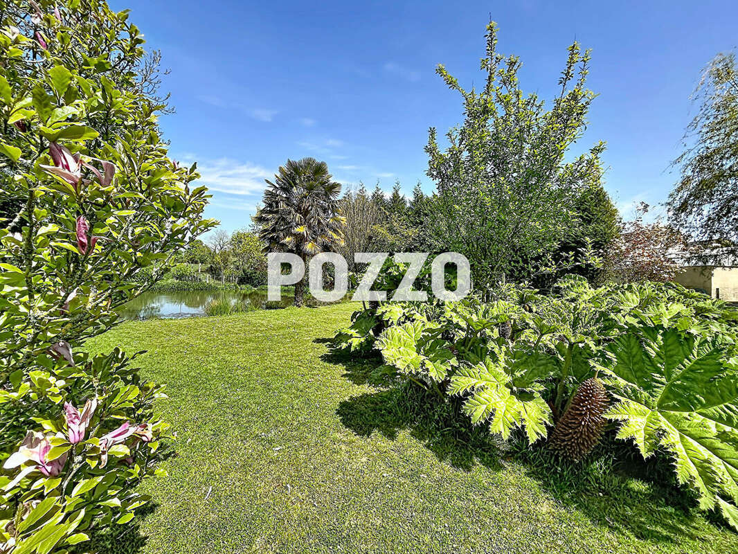 Maison à SAINT-SAUVEUR-LA-POMMERAYE