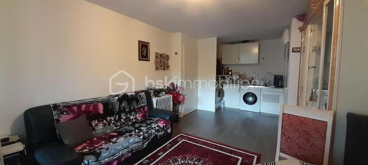 Appartement à MENNECY