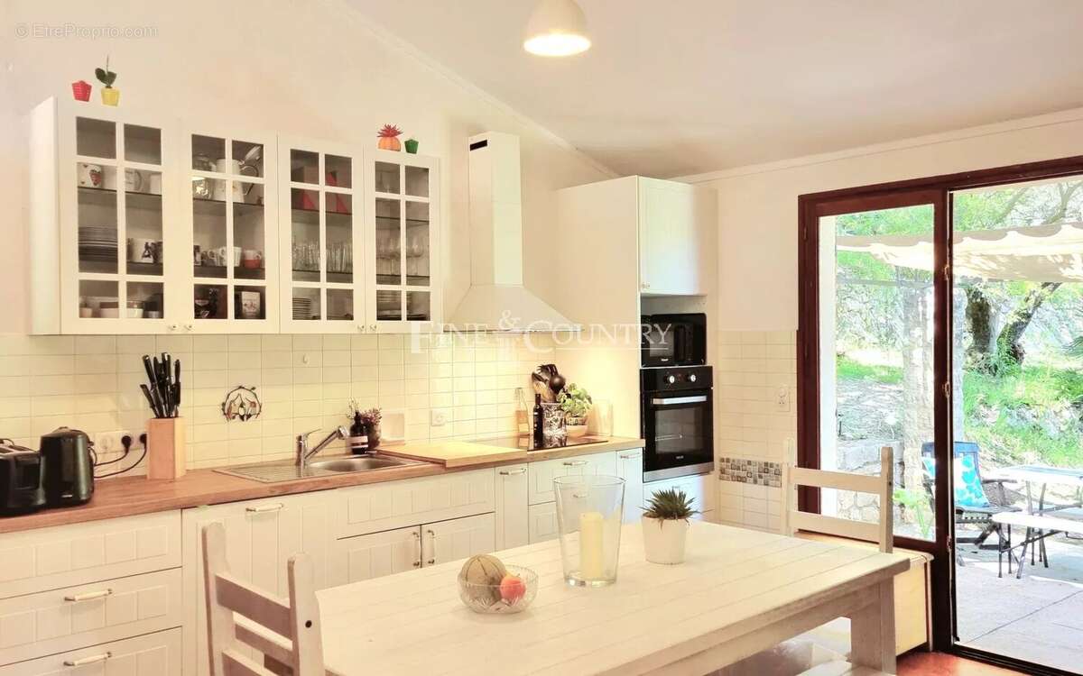 Maison à MONTAUROUX