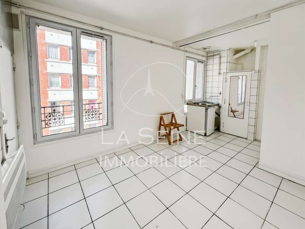 Appartement à PARIS-17E