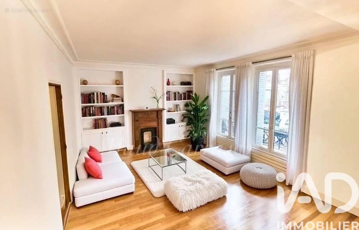 Photo 1 - Appartement à MONTROUGE
