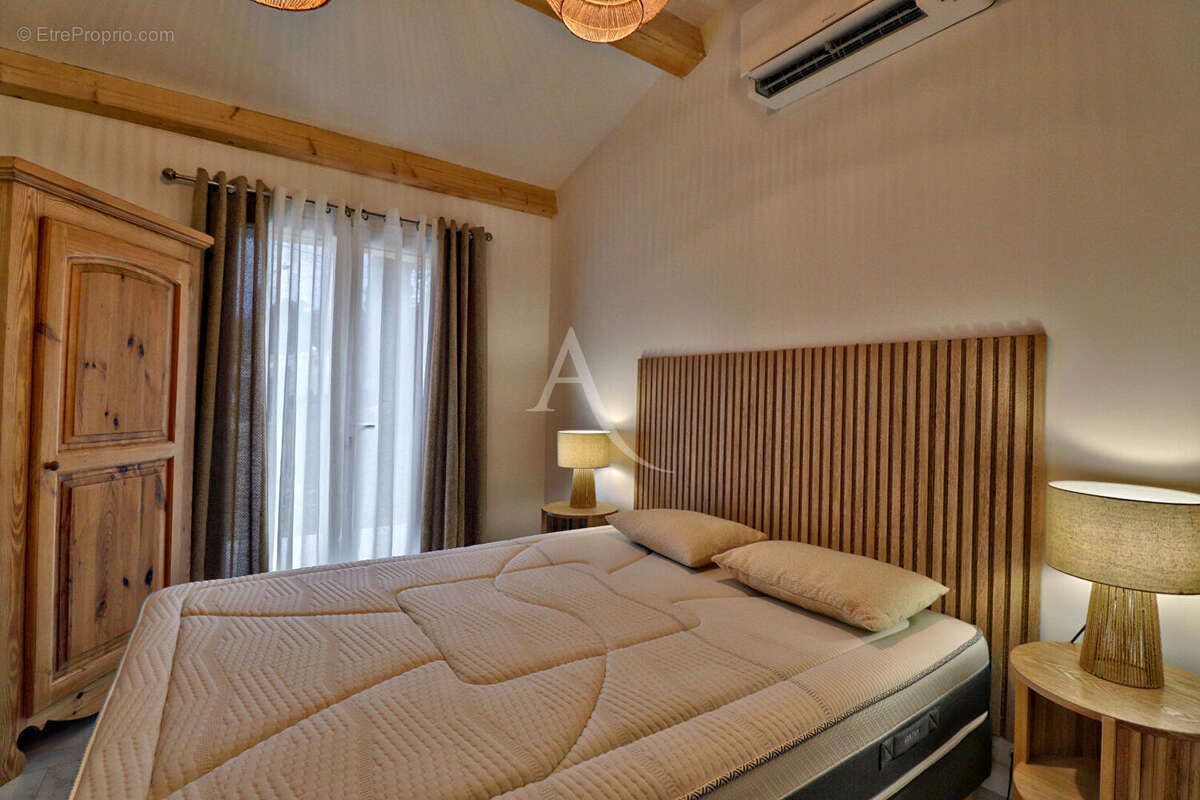 Maison à GREOUX-LES-BAINS