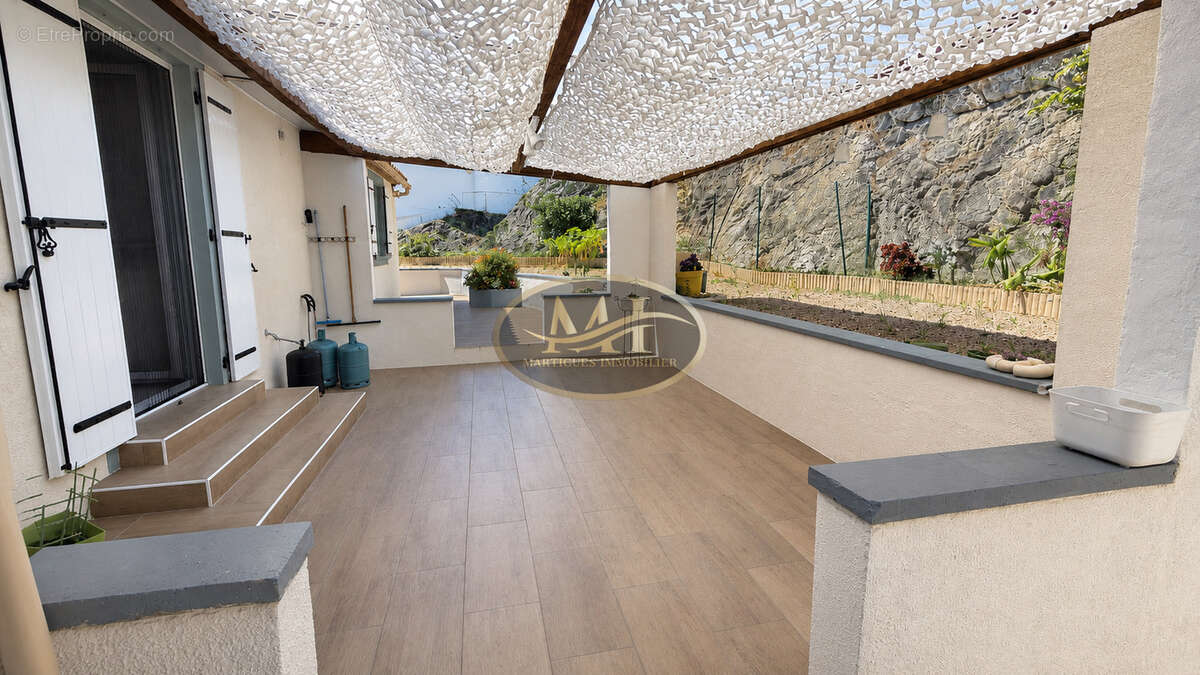 Maison T4 de plain-pied avec garage sur terrain arboré de 586 m2 - photo 4