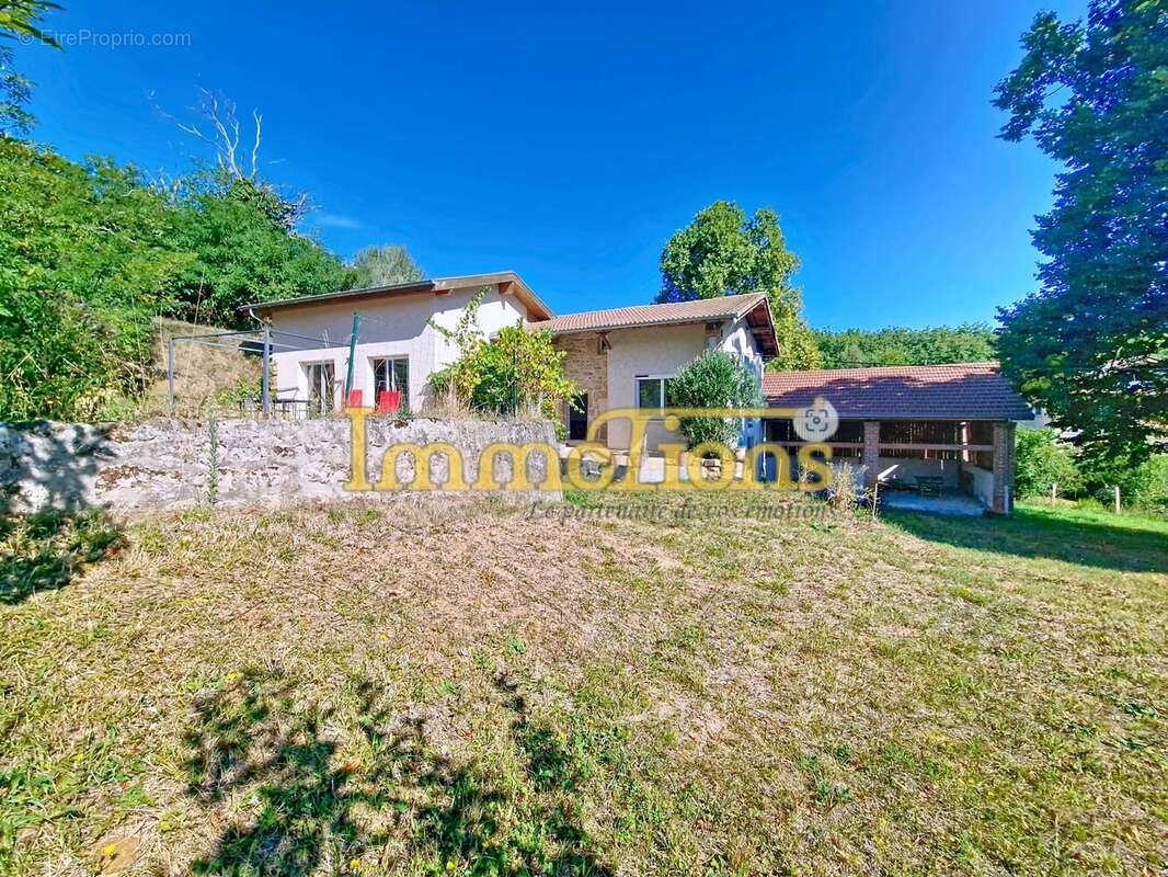 Maison à SAINT-BONNET-DE-CHAVAGNE