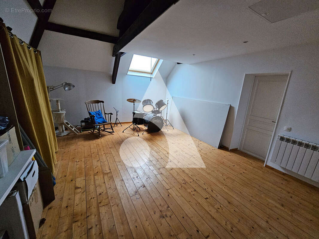 Maison secteur COULOMMIERS 6 pièces 195 M² - photo 14