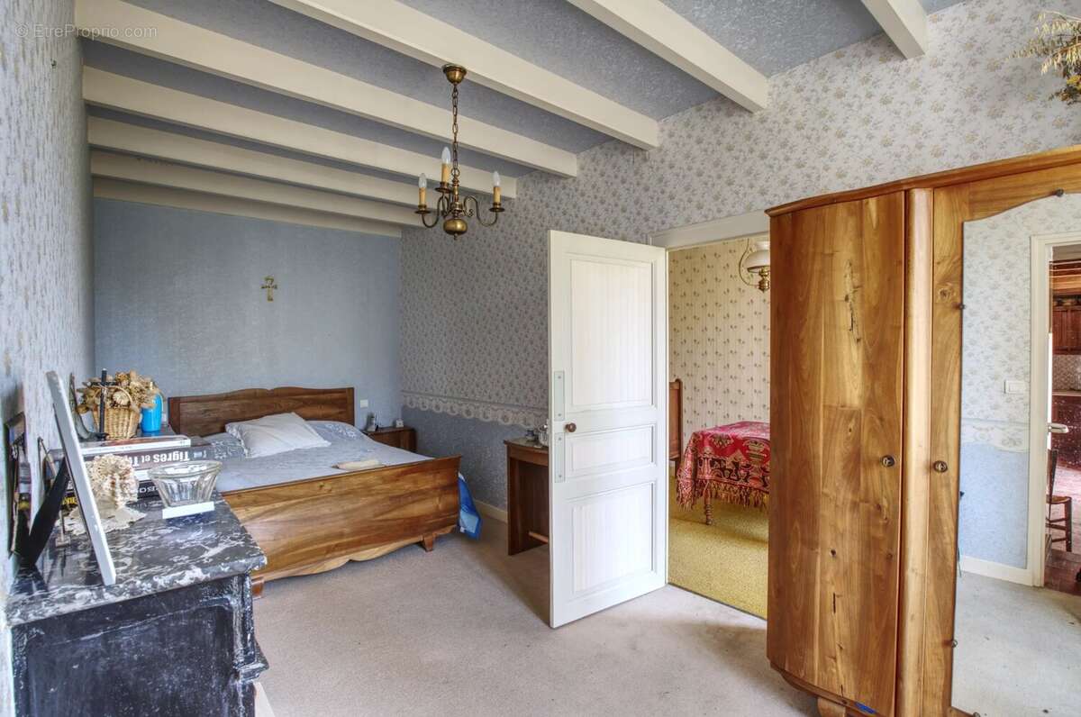 Maison de caractère pleine de charme - 4 chambres, au coeur du village avec commodités - photo 11