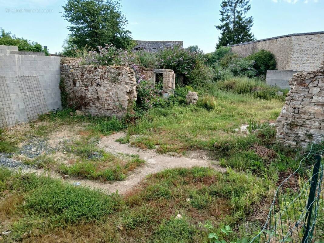 Terrain à PABU