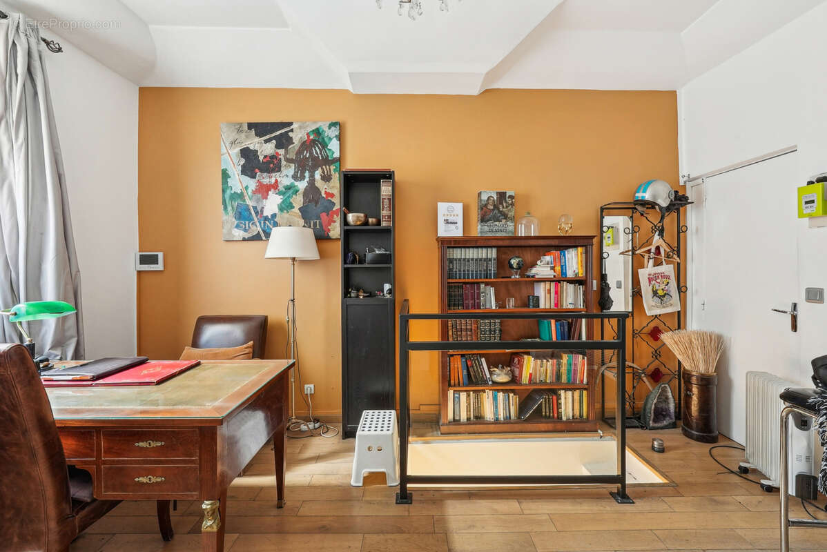 Appartement à PARIS-9E