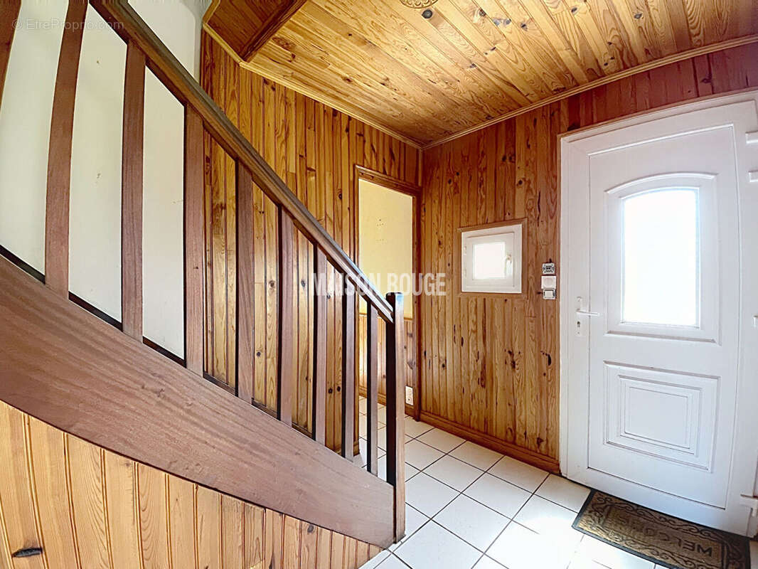 HIREL - Maison avec travaux et beau potentiel sur 835 m², proche Dol-de-Bretagne et baie du Mont-Saint-Miche - photo 7