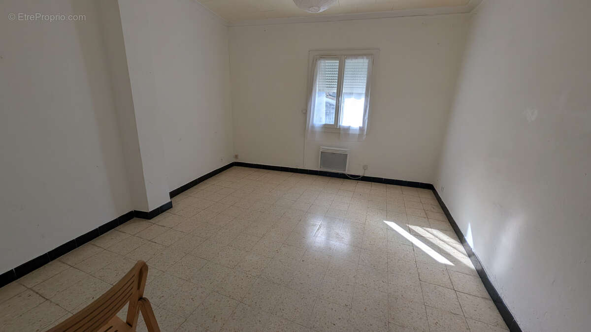 Appartement à SUMENE
