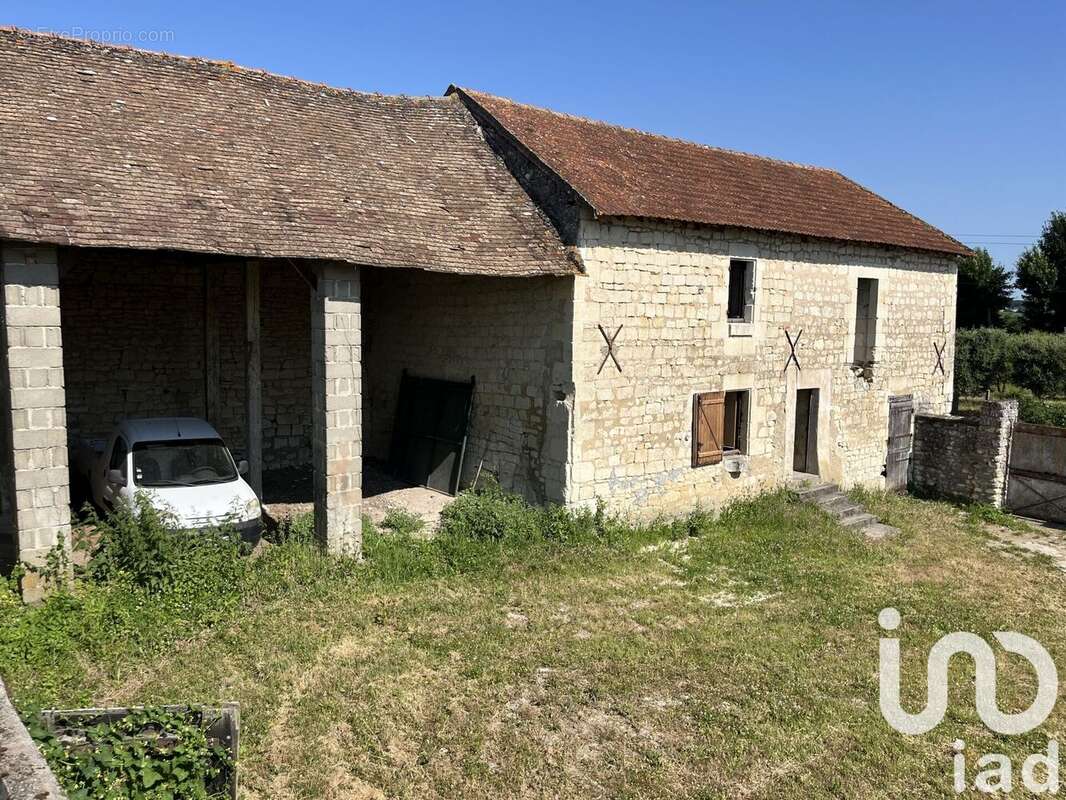 Photo 2 - Maison à CHATELLERAULT