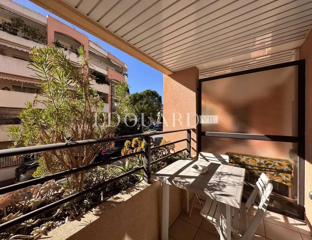 Appartement à ROQUEBRUNE-CAP-MARTIN