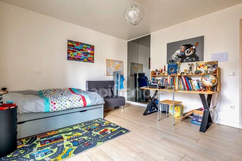Maison à vendre P8 FONTENAY SOUS BOIS (94) au cœur des Rigollots, en limite de VINCENNES, 215 m² avec jardin arboré, terrasse et - photo 15