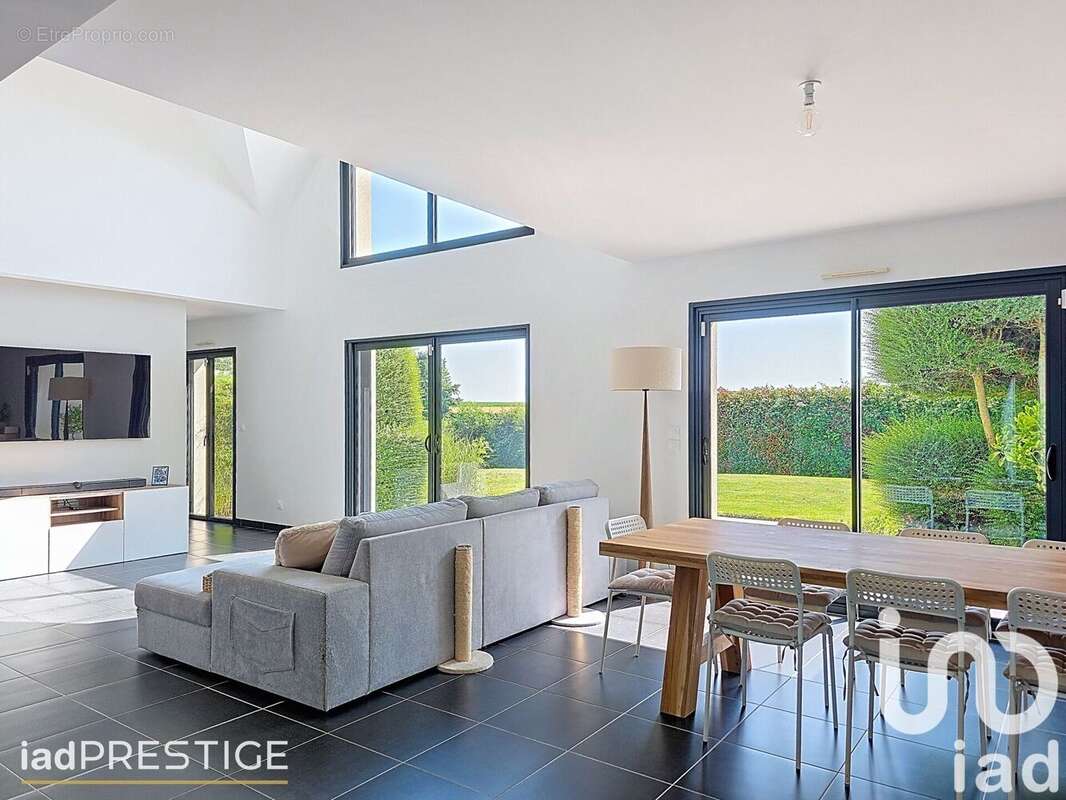 Photo 2 - Maison à SAINT-JACQUES-SUR-DARNETAL