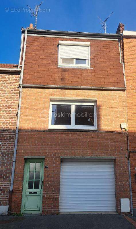 Maison à HAZEBROUCK