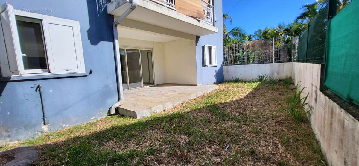 Photo 2 - Appartement à SAINTE-SUZANNE