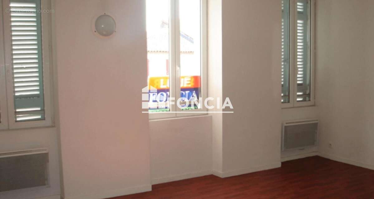 Appartement à ROQUEFORT