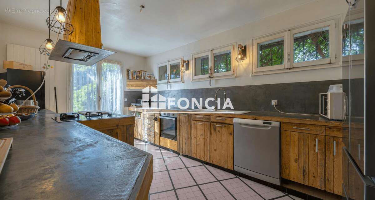 Maison à CHARVONNEX