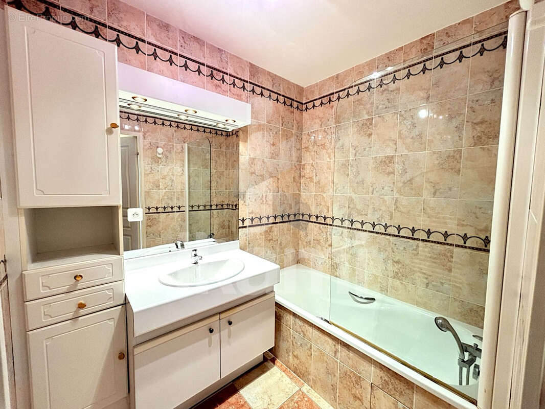 Appartement à CRAPONNE