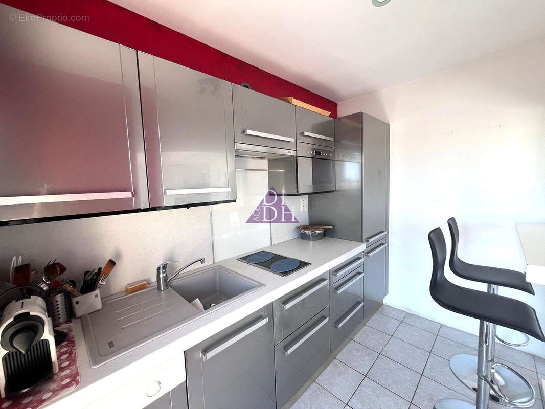 Appartement à BORMES-LES-MIMOSAS