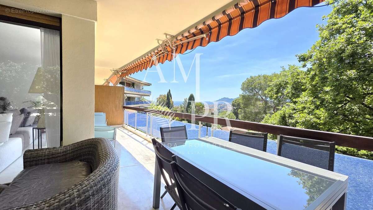 Appartement à LE CANNET