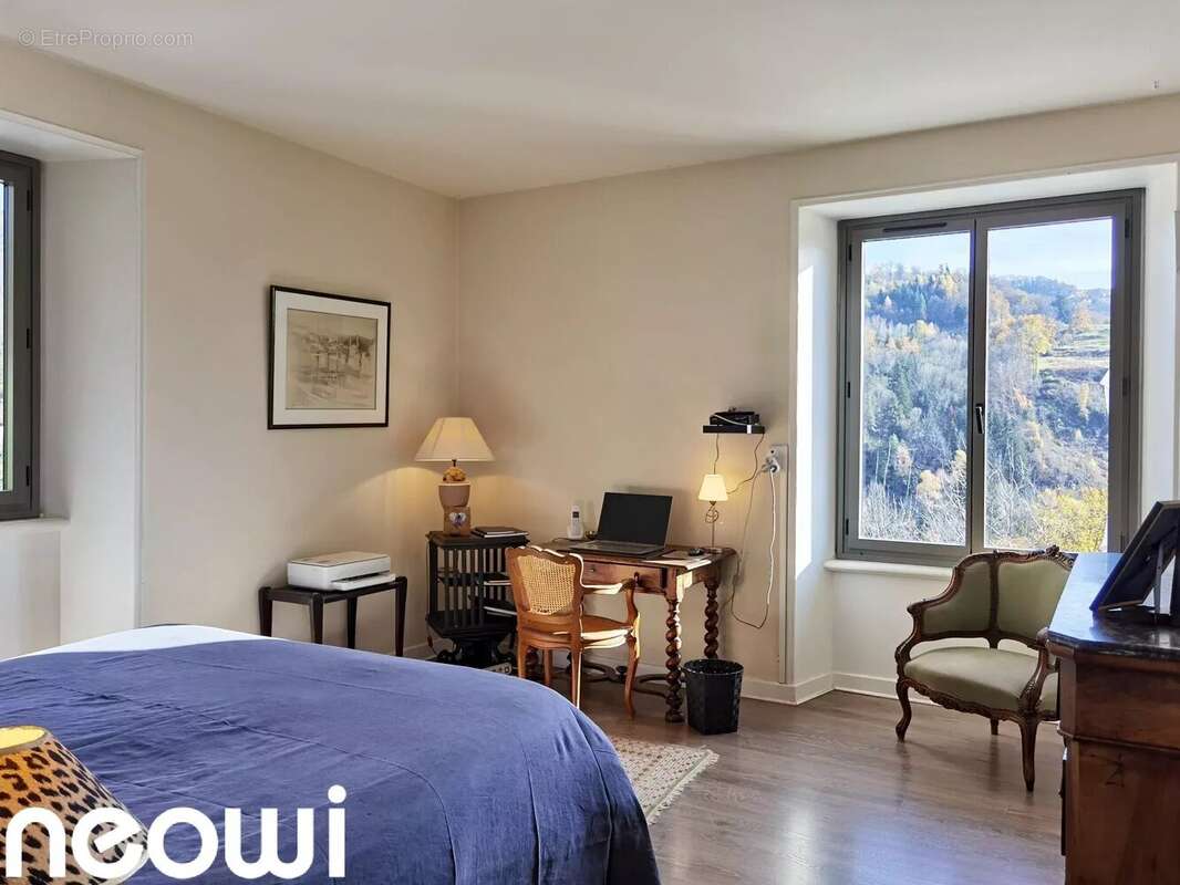 Maison à SAINT-CIRGUES-DE-JORDANNE